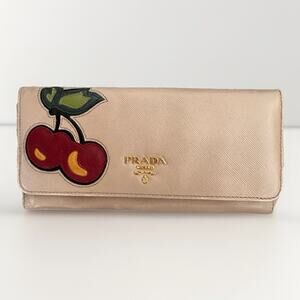 ❌sold❌ PRADA Cherry Leather Long Wallet
